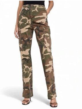 GOOD AMERICAN UNIFORM CAMO CARGO PANTS – FATIGUE GREEN 2 NWT